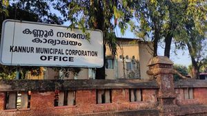 ഇന്ത്യ അര്‍ബന്‍ ഡാറ്റാ എക്സ്ചേഞ്ചില്‍ ഇടം നേടിയ കണ്ണൂർ കോര്‍പ്പറേഷന് സര്‍ട്ടിഫിക്കറ്റ് കൈമാറി