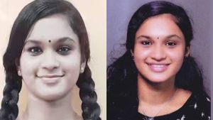 28കാരന്റെ ശല്യം; ജീവിക്കാന്‍ സമ്മതിക്കില്ലെന്ന് ഭീഷണി; രാഖിശ്രീയുടെ മരണത്തില്‍ പരാതി