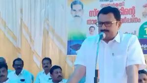 ഒന്നാം സര്‍ക്കാരിന്റെ കാലത്ത് കടക്ക് പുറത്ത്, രണ്ടാം സര്‍ക്കാരായപ്പോള്‍ കടക്ക് അകത്ത്; വിമര്‍ശിച്ച് മുരളീധരന്‍