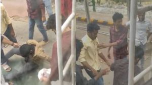  വിദ്യാര്‍ത്ഥി കണ്‍സെഷന്‍ തര്‍ക്കം; കൊച്ചിയില്‍ ബസ് കണ്ടക്ടറെ എസ്എഫ്‌ഐ പ്രവര്‍ത്തകര്‍ മര്‍ദ്ദിച്ചു