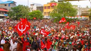 സിപിഎമ്മിനുള്ളില്‍ അധികാര തര്‍ക്കം, പ്രസിഡന്റ് രാജിവെച്ചു; അയ്മനം വീണ്ടും ശ്രദ്ധാകേന്ദ്രമാകുന്നു