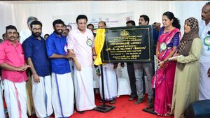 കാലാവധി കഴിയുന്ന റോഡുകളുടെ പരിപാലനത്തിന് റണ്ണിംഗ് കോണ്‍ട്രാക്ട് സംവിധാനം നടപ്പാക്കിയെന്ന് മന്ത്രി
