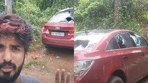   യൂട്യൂബ് വ്‌ളോഗറുടെ കാര്‍ അടിച്ചുതകര്‍ത്തു; പിന്നില്‍ പട്ടാളം ഷിബുവും സംഘവും, ക്യാമറയും മോഷ്ടിച്ചു