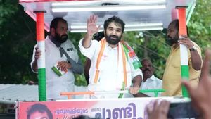 അന്തിമ വോട്ടര്‍ പട്ടികയ്ക്കെതിരെ വക്കീല്‍ നോട്ടീസയച്ച് ചാണ്ടി ഉമ്മന്‍; 'അര്‍ഹരെ ഒഴിവാക്കി'