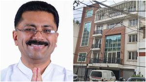 പഴയ ലീഗുകാരന്റെ അഭ്യര്‍ഥനയാണ്... വീണ്ടും കെടി ജലീല്‍; ഖാഇദെ മില്ലത്തിനെ കൊച്ചാക്കരുത്