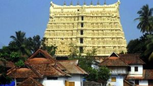 പത്മനാഭസ്വാമി ക്ഷേത്രം നോ ഫ്ലൈ സോൺ ആക്കണം;  സിറ്റി പോലീസ് കമ്മീഷണർ ശുപാർശ നൽകി