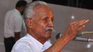വിചാരണ നീട്ടിക്കൊണ്ടു പോകരുതെന്ന് ഗ്രോ വാസു; ഇല്ലെന്ന് കോടതി, സാക്ഷി കൂറുമാറി