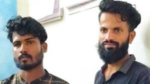 ചക്കരക്കല്ലില്‍ പിടിയിലായത് ചന്ദനമര മോഷണകേസിലെ കണ്ണികള്‍, അന്വേഷണം ഊര്‍ജ്ജിതം