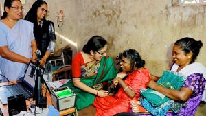 ഭിന്ന ശേഷിക്കാരിയായ ജ്യോതിക്ക് ഇനി അടച്ചുറപ്പുള്ള വീട്: ഉറപ്പ് നല്‍കി പത്തനംത്തിട്ട ജില്ലാ കളക്ടർ