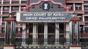 ഭാര്യയ്ക്ക് ഭക്ഷണം പാകം ചെയ്യാനറിയില്ല, വിവാഹ മോചനം തേടി ഭർത്താവ് ; കാരണം മതിയാകില്ലെന്ന് ഹൈക്കോടതി