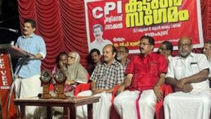 കുടുംബസംഗമവുമായി സിപിഐ; അവഗണിക്കുന്നവര്‍ വിഡ്ഡികളുടെ സ്വര്‍ഗത്തിലെന്ന് വിമര്‍ശനം
