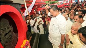 കോടിയേരി സ്മരണയില്‍ ചുവന്നത് തുടുത്ത് കണ്ണൂര്‍, വാക്കുകള്‍ ഇടറി നേതാക്കള്‍