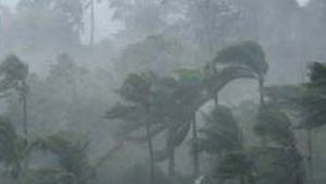 തിരുവനന്തപുരത്ത് ശക്തമായ മഴ; മണ്ണിടിച്ചലും വെള്ളക്കെട്ടും..​ഗതാ​ഗതം തടസ്സപ്പെട്ടു