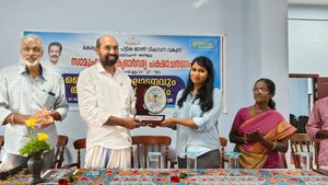 എന്റെ സ്വപ്നങ്ങള്‍ക്ക് ആകാശ ചിറക് നല്‍കിയത് കേരള സര്‍ക്കാര്‍: ക്യാപ്റ്റന്‍ സങ്കീര്‍ത്തന