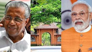 കോഴിക്കോടിന് പ്രശംസയുമായി മോദി: ഇത്രമേൽ  സാഹിത്യസാംസ്കാരിക മേഖലയെ സ്വാധീനിച്ച മറ്റൊരു ദേശമില്ലെന്ന് പിണറായിയും