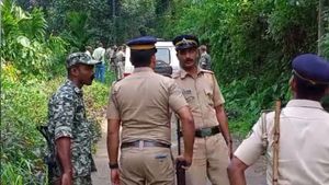 അയ്യന്‍കുന്നില്‍ മാവോയിസ്റ്റുകള്‍ക്ക് വെടിയേറ്റെന്ന് പൊലീസ്; തെരച്ചില്‍ ശക്തമാക്കി തണ്ടര്‍ബോള്‍ട്ട്