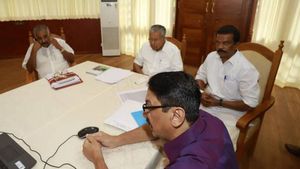 ശബരിമലയിലെ ഭക്തജനത്തിരക്ക്; തീർത്ഥാടകർക്ക് ദോഷമില്ലാത്ത തരത്തിൽ സംവിധാനങ്ങൾ ഒരുക്കും: മുഖ്യമന്ത്രി 