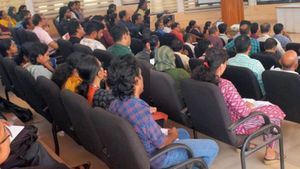 പരാതി നൽകാൻ കാത്തിരിക്കേണ്ട; സേവനങ്ങള്‍ വിരല്‍തുമ്പിലെത്തിച്ച് ഡിസി കണക്ട്