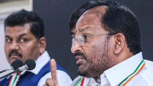 'തൃശൂരിൽ നുണ ഫാക്‌ടറി തുറന്നു, തനിക്കെതിരെ പച്ചക്കള്ളം പ്രചരിപ്പിക്കുകയാണ്'; ആരോപണവുമായി ടിഎൻ പ്രതാപൻ