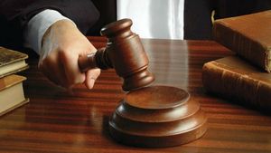 പ്രായപൂര്‍ത്തിയാകാത്ത പെണ്‍മക്കളെ പീഡിപ്പിച്ചു; പിതാവിന് 123 വര്‍ഷം തടവ്