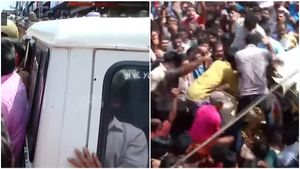 വയനാട്ടിൽ പ്രതിഷേധം ശക്തമാകുന്നു; വനംവകുപ്പിന്റെ വാഹനത്തിന് റീത്ത് വെച്ചു, കാറ്റഴിച്ചുവിട്ടു