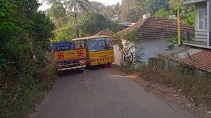 ടിപ്പര്‍ ലോറികളുടെ മരണപ്പാച്ചില്‍ ഇരിക്കൂറിനെ കുരുതിക്കളമാക്കുന്നു