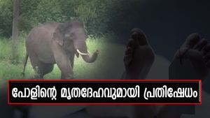 കാട്ടാന ആക്രമണം: പോളിന്റെ മൃതദേഹവുമായി പ്രതിഷേധം; പുൽപ്പള്ളി ടൗണിൽ നൂറുകണക്കിന് ആളുകൾ