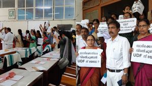 തനത് ഫണ്ട് ട്രഷറിയിലേക്ക് മാറ്റാനുള്ള ഉത്തരവ് നടപ്പാക്കില്ലെന്ന് കണ്ണൂര്‍ കോര്‍പറേഷന്‍