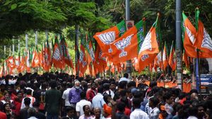 പുസ്തക വിതരണം: സിപിഎം അധികാര ദുർവിനിയോഗം നടത്തുന്നു; റിയാസിനെതിരേയും പരാതിയുമായി ബിജെപി
