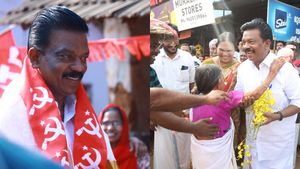  എല്‍ഡിഎഫ് സ്ഥാനാര്‍ത്ഥി കെ രാധാകൃഷ്ണന്‍ ആലത്തൂരിൽ പത്രിക നൽകി;പാലക്കാട് പത്രിക നൽകിയത്  3 പേർ