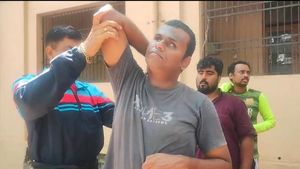പരിമിതികളെ മറികടന്ന് അകക്കണ്ണിന്റെ വെളിച്ചത്തില്‍ കരാട്ടെ പരിശീലനം