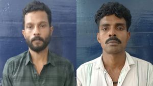 കണ്ണൂരില്‍ ബൈക്ക് മോഷ്ടാക്കള്‍ സ്വര്‍ണാഭരണങ്ങളുമായി അറസ്റ്റില്‍