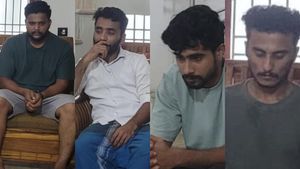മയക്കുമരുന്ന് വേട്ട;വൻ ലഹരി ശേഖവുമായി നാല് യുവാക്കൾ പിടിയിൽ 