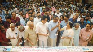 കോഴിക്കോടിന് ചരിത്ര മുഹുർത്തം: യുനെസ്കോ സാഹിത്യനഗരിയായി ഔദ്യോഗിക പ്രഖ്യാപനം, സാഹിത്യ അവാർഡും നൽകും