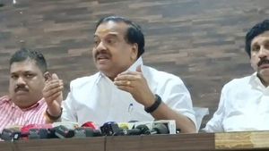 ശിവകുമാര്‍ മലയാളികളെ അപമാനിച്ചു; പിണറായിയും കോണ്‍ഗ്രസും പ്രതികരിക്കണമെന്ന് കൃഷ്ണദാസ്