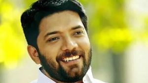 പാലക്കാട് എംഎൽഎ സ്ഥാനം രാജിവെച്ച് ഷാഫി പറമ്പിൽ; പകരം രാഹുലോ വിടി ബൽറാമോ?