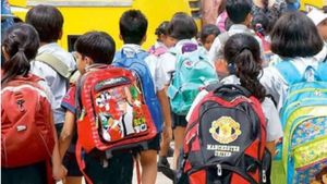 കോഴിക്കോട് ജില്ലയിലെ വിദ്യാഭ്യാസ സ്ഥാപനങ്ങൾക്ക് നാളെ അവധി അല്ല; പ്രചരിക്കുന്ന വാർത്ത വ്യാജം