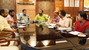തലശേരി സ്‌റ്റേഡിയം കണ്ണൂര്‍ ജില്ലയിലെ സ്‌പോര്‍ട്‌സ് ഹബ്ബായി മാറുന്നു: നഗരസഭയ്ക്കു കൈമാറാന്‍  ധാരണ