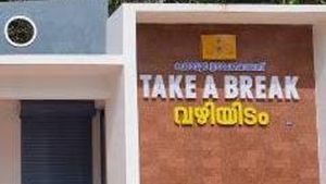 'ടേക്ക് എ ബ്രേക്ക് പദ്ധതി പെരുവഴിയിലായി; ലാഭകരമല്ലാത്തതിനായി പൂട്ടി സ്ഥലം വിട്ട് കരാറുകാര്‍