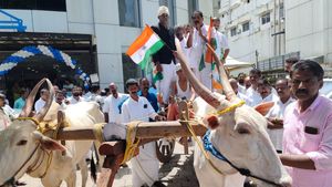 പ്രതീകാത്മക വില്ലുവണ്ടിയുമായി അയ്യങ്കാളിയെ കോണ്‍ഗ്രസ് അനുസ്മരിച്ചു