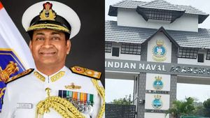  ഏഴിമലയെ നയിക്കാൻ പുതിയ മേധാവി;വൈസ് അഡ്മിറൽ സിആർ പ്രവീൺ നായർ ചുമതലയേറ്റു