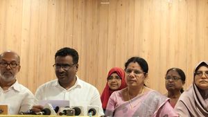 കണ്ണൂർ കോർപറേഷനിലെ ലൈസൻസില്ലാത്ത മുഴുവൻ തെരുവോര കച്ചവടങ്ങളും ഒഴിപ്പിക്കും: മേയർ