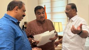 ദേശീയപാത: അടിപ്പാത നിർമ്മിക്കണമെന്ന് ആവശ്യപ്പെട്ട് കെ സുധാകരൻ എംപി  നിവേദനം നൽകി
