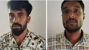 വീരാജ്‌പേട്ടയില്‍ അറസ്റ്റിലായ അന്തര്‍ സംസ്ഥാന മോഷ്ടാക്കളെ ഇരിട്ടിയിലെത്തിച്ചു തെളിവെടുപ്പ് നടത്തി