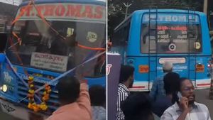 ഒരു നാട് മുഴുവന്‍ നെഞ്ചേറ്റിയ ബസ്, 61-ാം പിറന്നാള്‍ ദിനത്തില്‍ ഇനി പുതിയ ഉടമയ്‌ക്കൊപ്പം, റൂട്ടും പേരും മാറില്ല