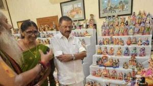 തളിപ്പറമ്പിലെ ബൊമ്മക്കൊലു പ്രദര്‍ശനം കാണാന്‍ എംവി ഗോവിന്ദനെത്തി