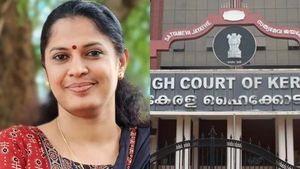നവീൻ ബാബുവിന്റെ മരണവുമായി ബന്ധപ്പെട്ട കേസ്; പിപി ദിവ്യ ജാമ്യം തേടി ഹൈക്കോടതിയെ സമീപിച്ചേക്കും 