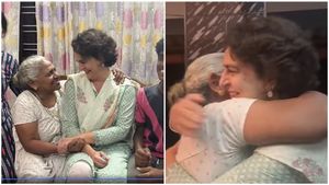 വീട്ടിലെത്തി പ്രിയങ്ക തെയ്യാമ്മയെ കണ്ടു; കൊന്ത സമ്മാനിച്ചു, പഴയ കാര്യങ്ങളോർത്ത് മനസ്സുനിറഞ്ഞ് തെയ്യാമ്മ