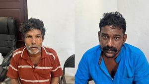 പൾസർ സുനിയുടെ പേരിൽ പ്രവാസിയെ ഭീഷണിപ്പെടുത്തി; കാറും പണവും തട്ടിയെടുത്ത സംഘം പിടിയിൽ 