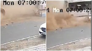 കൊല്ലത്ത്  കെഎസ്ആർടിസി ബസ്സും കാറും കൂട്ടിയിടിച്ചു; ഇടിയുടെ ആഘാതത്തിൽ ബസ്സിന്റെ 4 ടയറുകൾ ഊരിപ്പോയി